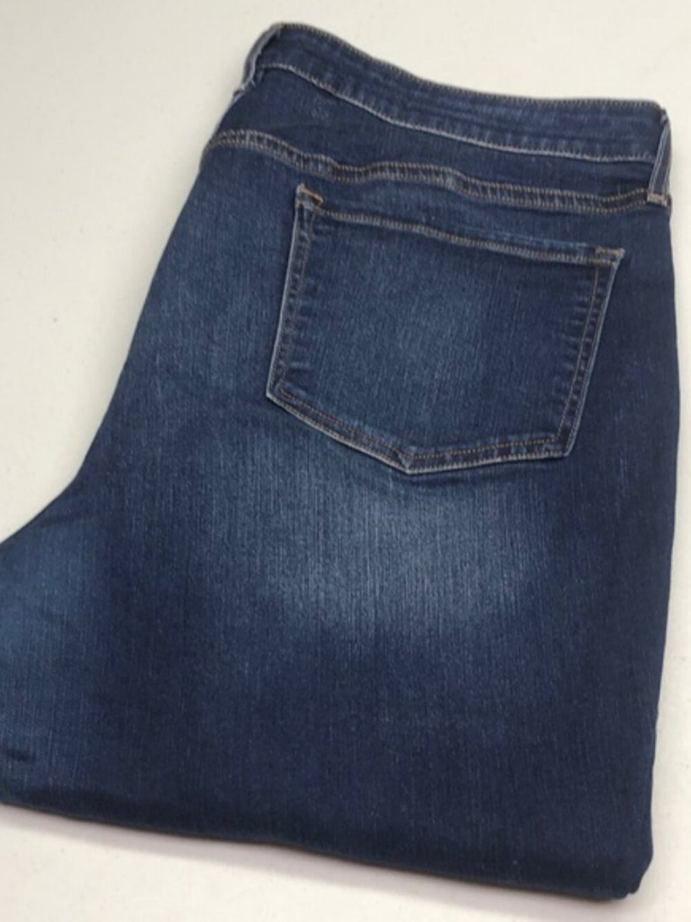 LIKE NEW OLD NAVY ROCKSTAR MID-RISE SKINNY JEANS 18/34x28 ⭐️